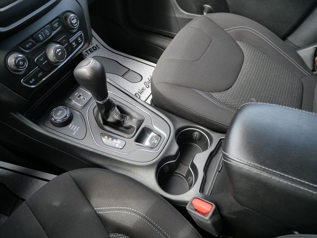 2019 Jeep Cherokee Sport Mt Pleasant MI