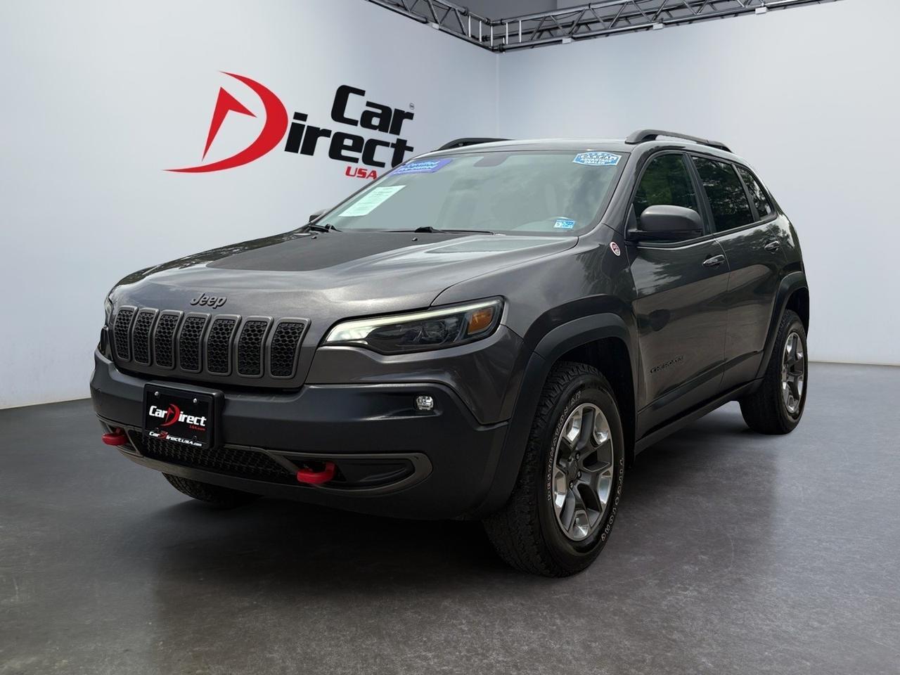 2019 Jeep Cherokee Trailhawk, BLIND SPOT AERT, LANE KEEP ASSIST, ROOF RAILS, APPLE CARPLAY/ANDROID AUTO, BACKUP CAMERA WITH PARKING SENSORS, UCONNECT BLUETOOTH, SELECT DRIVE MODES, ONLY 61K MILES, CLEAN CARFAX, RIDE THE TRAILS IN THIS CHEROKEE! Virginia Beach VA 2019 Jeep Cherokee Trailhawk, BLIND SPOT AERT, LANE KEEP ASSIST, ROOF RAILS, APPLE CARPLAY/ANDROID AUTO, BACKUP CAMERA WITH PARKING SENSORS, UCONNECT BLUETOOTH, SELECT DRIVE MODES, ONLY 61K MILES, CLEAN CARFAX, RIDE THE TRAILS IN THIS CHEROKEE! Virginia Beach VA