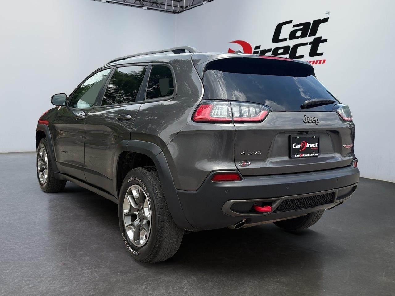 2019 Jeep Cherokee Trailhawk, BLIND SPOT AERT, LANE KEEP ASSIST, ROOF RAILS, APPLE CARPLAY/ANDROID AUTO, BACKUP CAMERA WITH PARKING SENSORS, UCONNECT BLUETOOTH, SELECT DRIVE MODES, ONLY 61K MILES, CLEAN CARFAX, RIDE THE TRAILS IN THIS CHEROKEE! Virginia Beach VA 2019 Jeep Cherokee Trailhawk, BLIND SPOT AERT, LANE KEEP ASSIST, ROOF RAILS, APPLE CARPLAY/ANDROID AUTO, BACKUP CAMERA WITH PARKING SENSORS, UCONNECT BLUETOOTH, SELECT DRIVE MODES, ONLY 61K MILES, CLEAN CARFAX, RIDE THE TRAILS IN THIS CHEROKEE! Virginia Beach VA