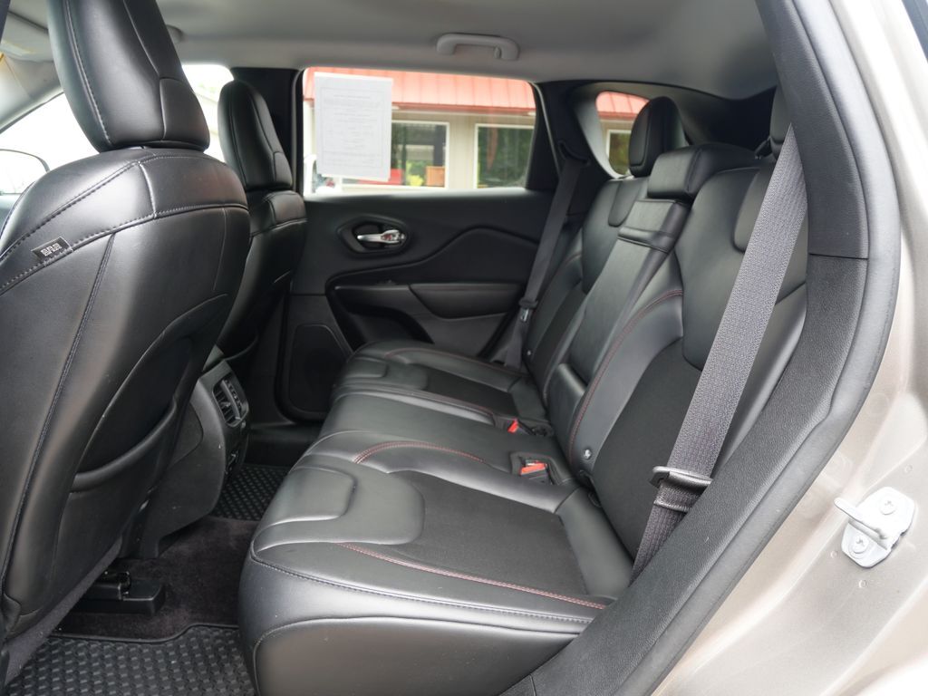 2019 Jeep Cherokee Trailhawk Mt Pleasant MI