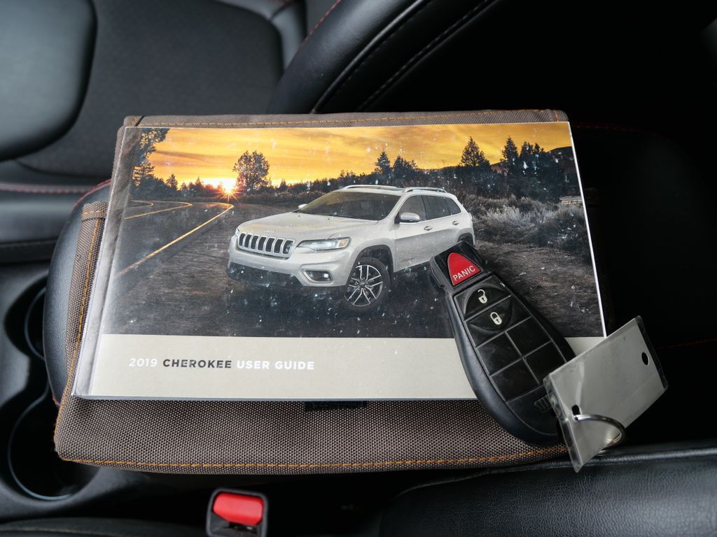 2019 Jeep Cherokee Trailhawk Mt Pleasant MI