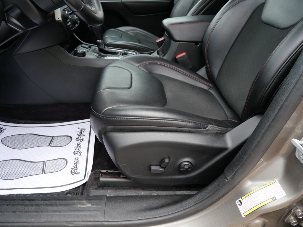 2019 Jeep Cherokee Trailhawk Mt Pleasant MI