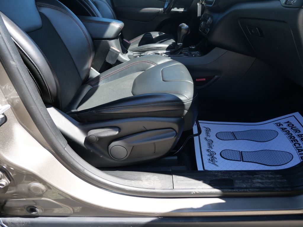 2019 Jeep Cherokee Trailhawk Mt Pleasant MI