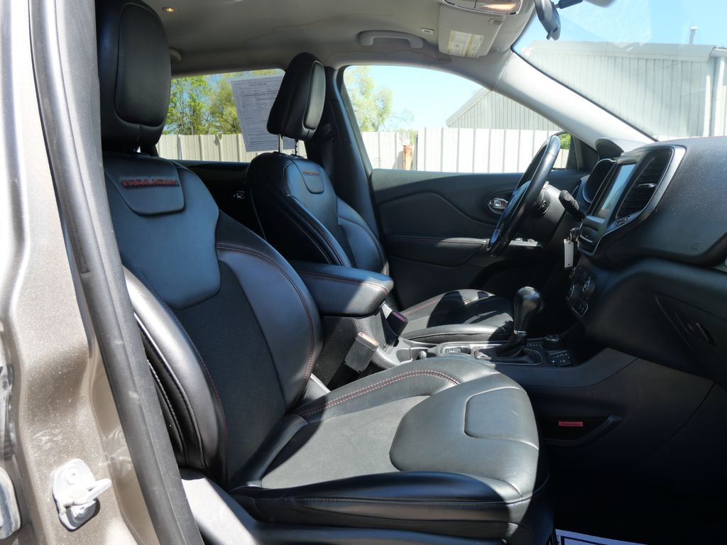 2019 Jeep Cherokee Trailhawk Mt Pleasant MI