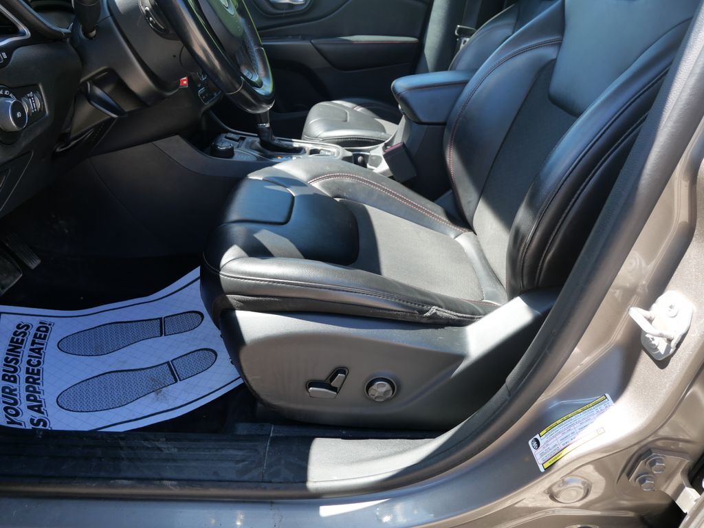 2019 Jeep Cherokee Trailhawk Mt Pleasant MI