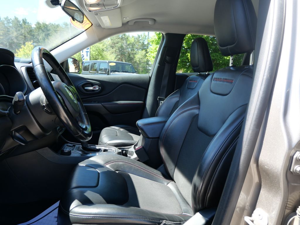 2019 Jeep Cherokee Trailhawk Mt Pleasant MI