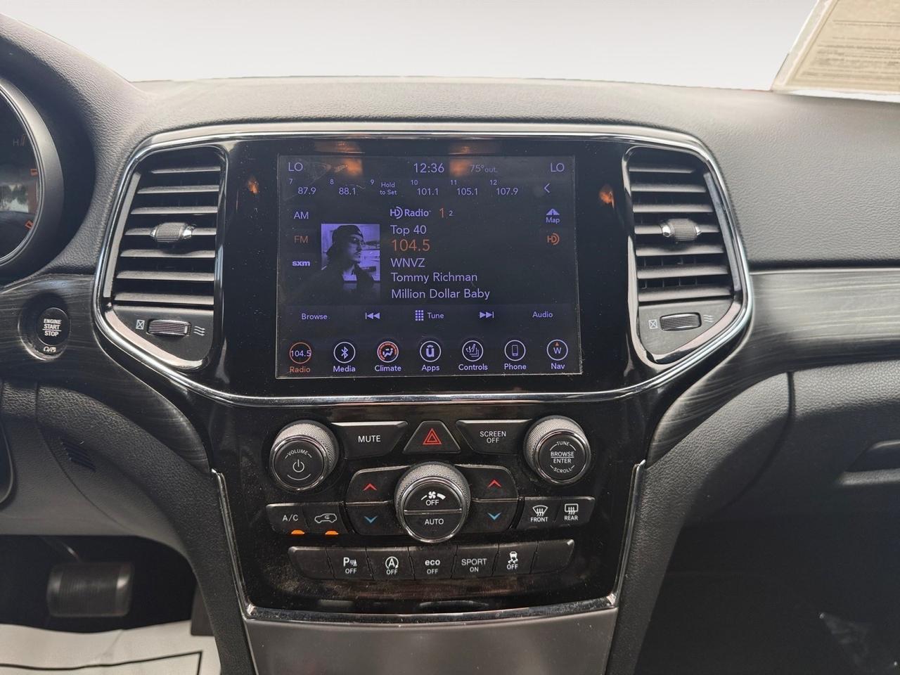 2019 Jeep Grand Cherokee Altitude, HEATED SEATS, HEATED STEERING WHEEL, SUNROOF, APPLE CARPLAY/ANDROID AUTO, UNIVERSAL GARAGE DOOR OPENER, BACKUP CAMERA, WIFI, BLIND SPOT ALERT, CLEAN CARFAX! Norfolk VA 2019 Jeep Grand Cherokee Altitude, HEATED SEATS, HEATED STEERING WHEEL, SUNROOF, APPLE CARPLAY/ANDROID AUTO, UNIVERSAL GARAGE DOOR OPENER, BACKUP CAMERA, WIFI, BLIND SPOT ALERT, CLEAN CARFAX! Norfolk VA