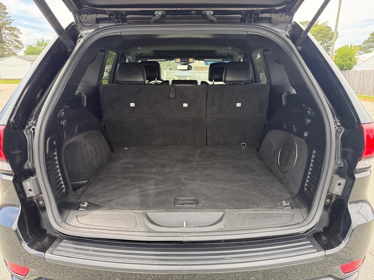 2019 Jeep Grand Cherokee Altitude, HEATED SEATS, HEATED STEERING WHEEL, SUNROOF, APPLE CARPLAY/ANDROID AUTO, UNIVERSAL GARAGE DOOR OPENER, BACKUP CAMERA, WIFI, BLIND SPOT ALERT, CLEAN CARFAX! Norfolk VA 2019 Jeep Grand Cherokee Altitude, HEATED SEATS, HEATED STEERING WHEEL, SUNROOF, APPLE CARPLAY/ANDROID AUTO, UNIVERSAL GARAGE DOOR OPENER, BACKUP CAMERA, WIFI, BLIND SPOT ALERT, CLEAN CARFAX! Norfolk VA