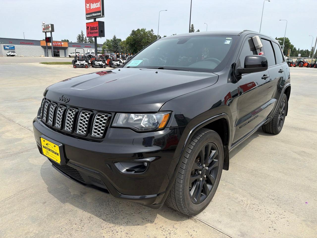 2019 Jeep Grand Cherokee Altitude Watertown SD 2019 Jeep Grand Cherokee Altitude Watertown SD