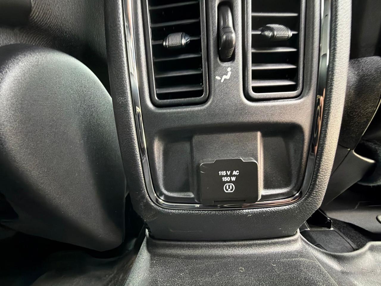 2019 Jeep Grand Cherokee Altitude Watertown SD 2019 Jeep Grand Cherokee Altitude Watertown SD