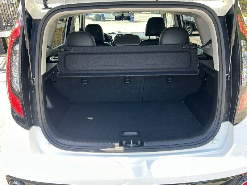 2019 Kia Soul ! - SUNROOF - NAVIGATION - TECH PACKAGE Whitinsville MA 2019 Kia Soul ! - SUNROOF - NAVIGATION - TECH PACKAGE Whitinsville MA