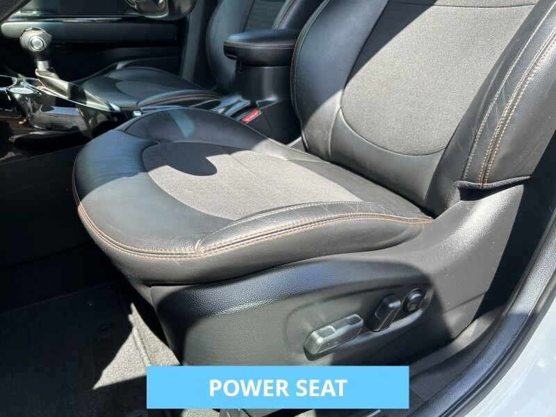 2019 Kia Soul ! - SUNROOF - NAVIGATION - TECH PACKAGE Whitinsville MA 2019 Kia Soul ! - SUNROOF - NAVIGATION - TECH PACKAGE Whitinsville MA
