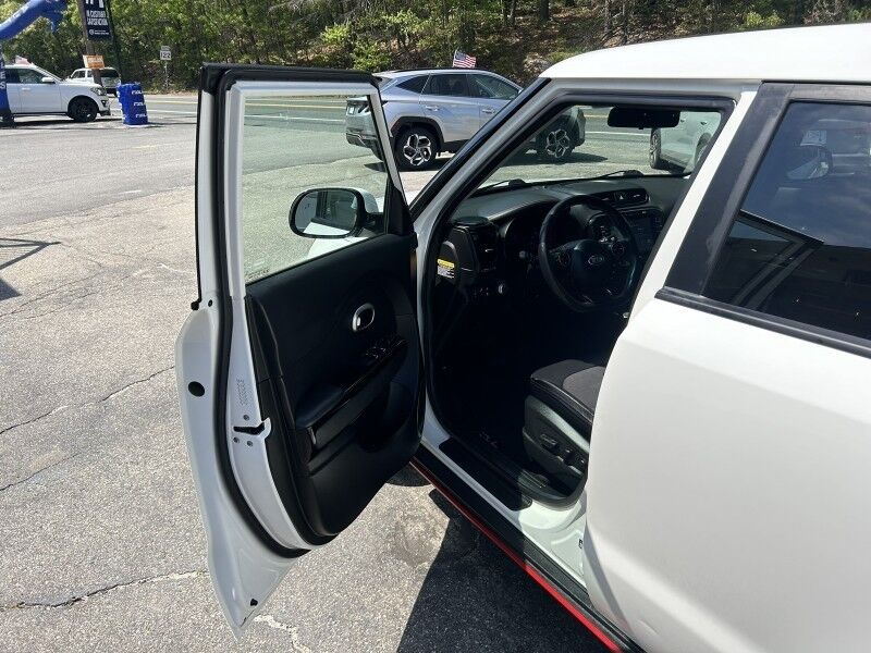 2019 Kia Soul ! - SUNROOF - NAVIGATION - TECH PACKAGE Whitinsville MA 2019 Kia Soul ! - SUNROOF - NAVIGATION - TECH PACKAGE Whitinsville MA