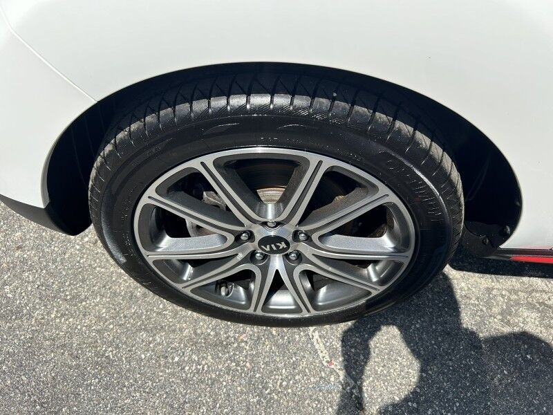 2019 Kia Soul ! - SUNROOF - NAVIGATION - TECH PACKAGE Whitinsville MA 2019 Kia Soul ! - SUNROOF - NAVIGATION - TECH PACKAGE Whitinsville MA