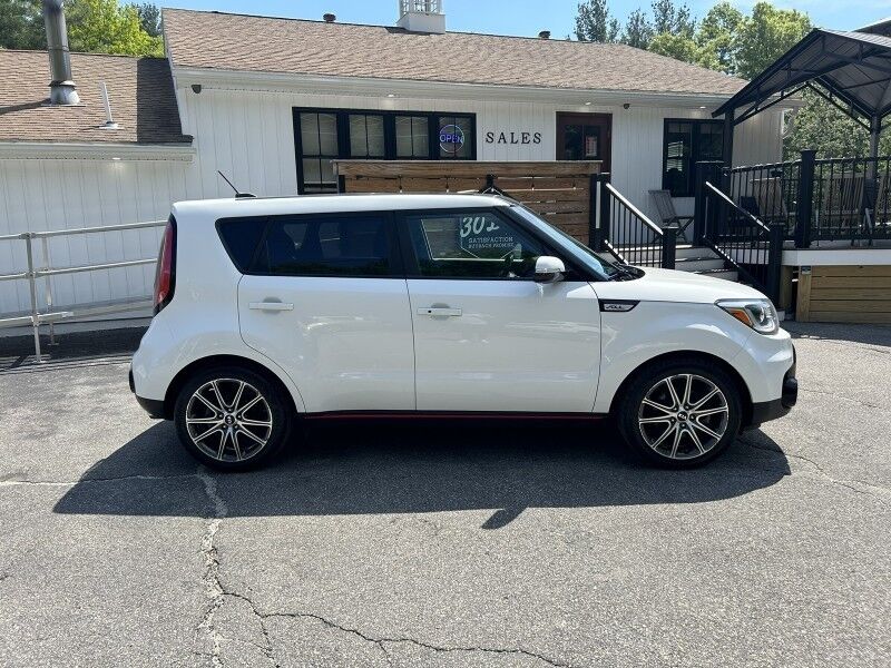 2019 Kia Soul ! - SUNROOF - NAVIGATION - TECH PACKAGE Whitinsville MA 2019 Kia Soul ! - SUNROOF - NAVIGATION - TECH PACKAGE Whitinsville MA