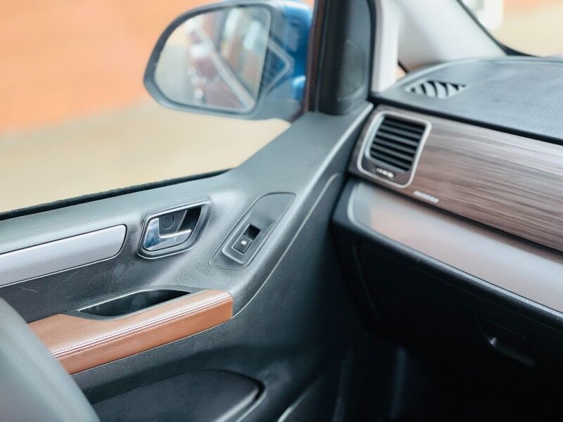 2019 LDV G10 9-Seater (2.0L Petrol) Vaitele 2019 LDV G10 9-Seater (2.0L Petrol) Vaitele