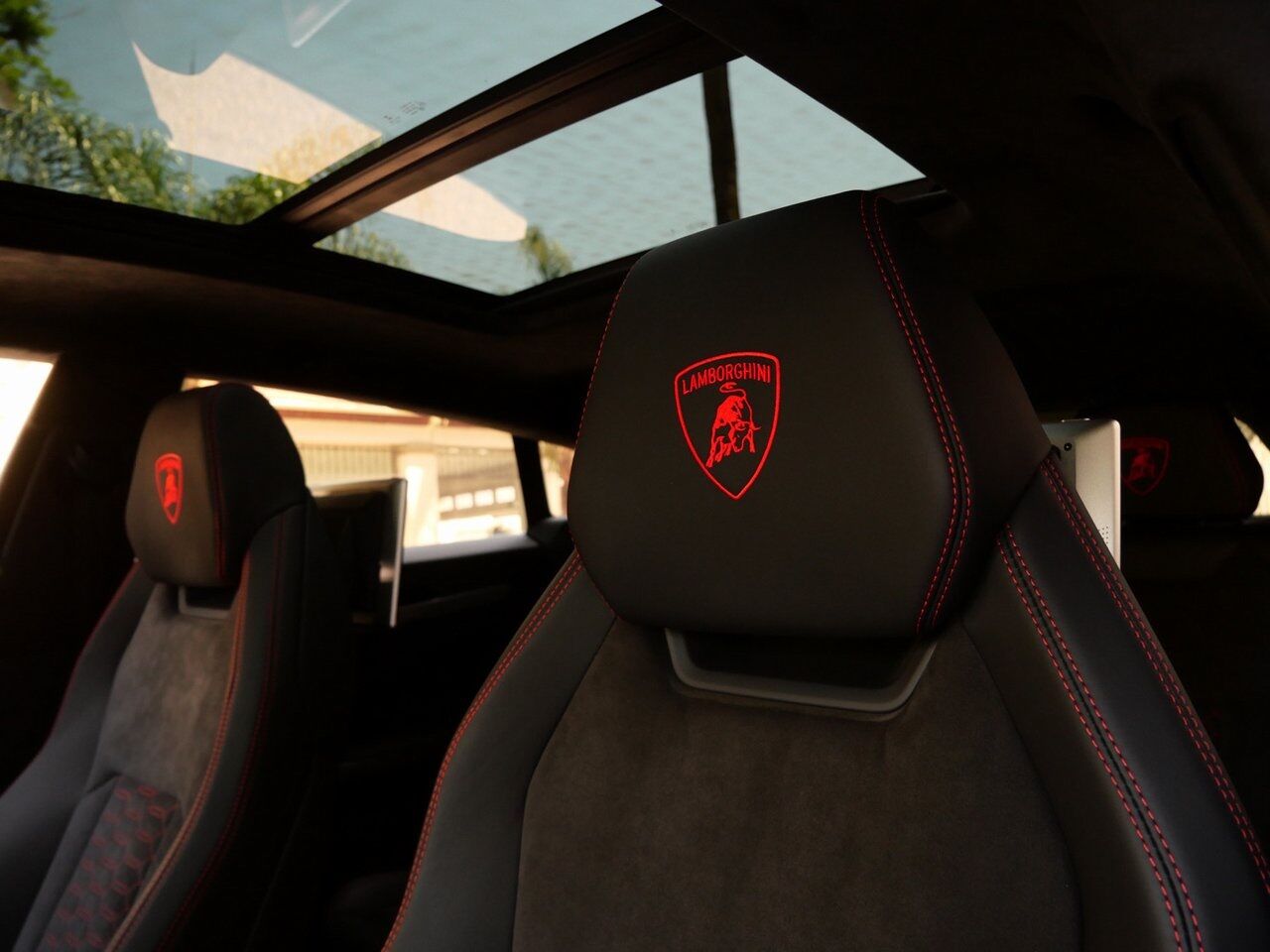 2019 Lamborghini Urus Base Base Lawrence KS