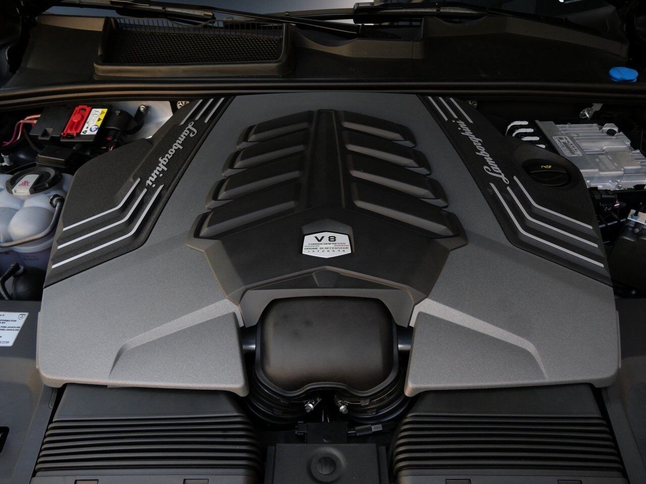 2019 Lamborghini Urus Base Base Lawrence KS