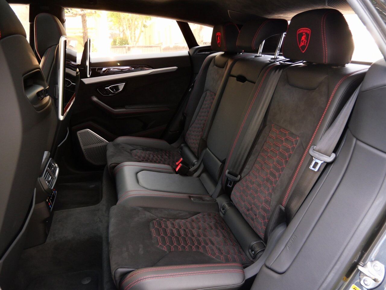 2019 Lamborghini Urus Base Base Lawrence KS