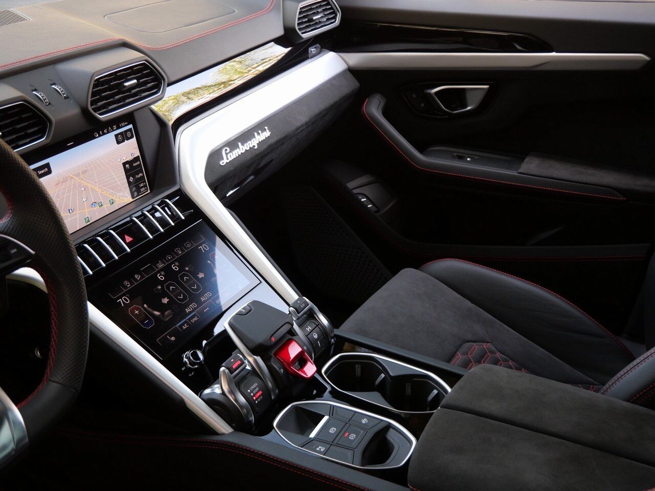 2019 Lamborghini Urus Base Base Lawrence KS