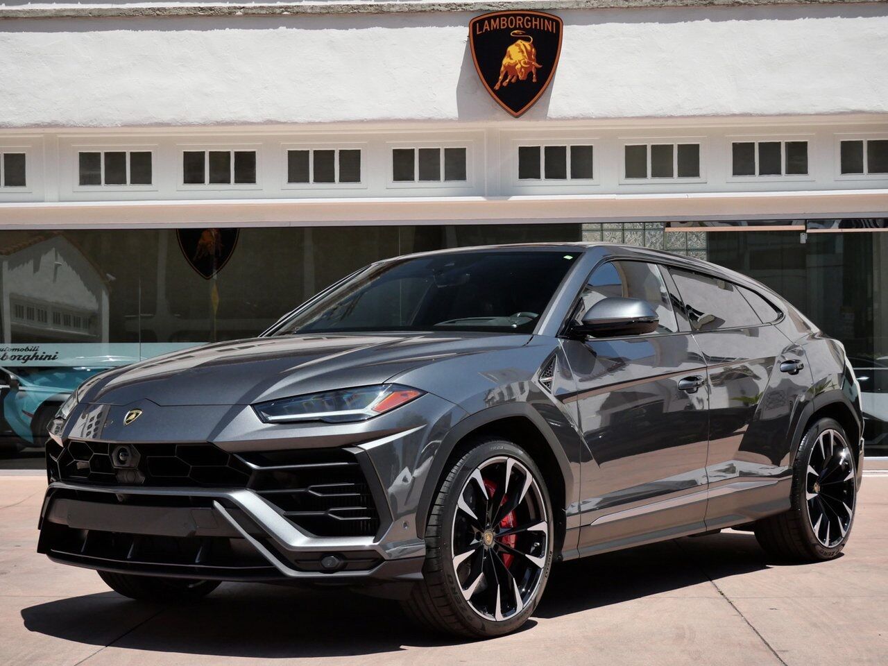 2019 Lamborghini Urus Base Base Lawrence KS