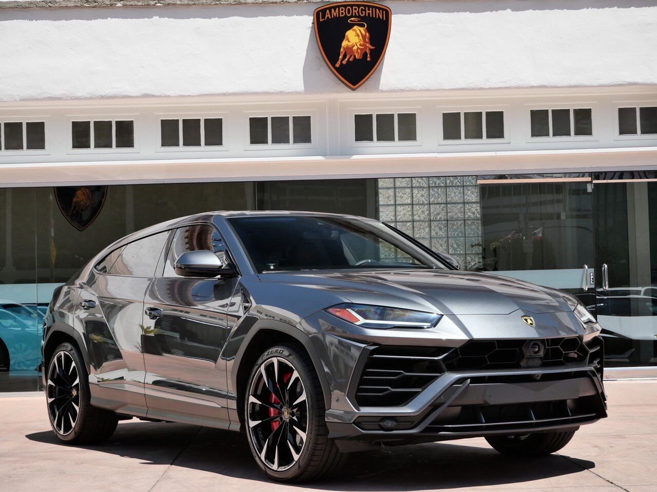 2019 Lamborghini Urus Base Base Lawrence KS