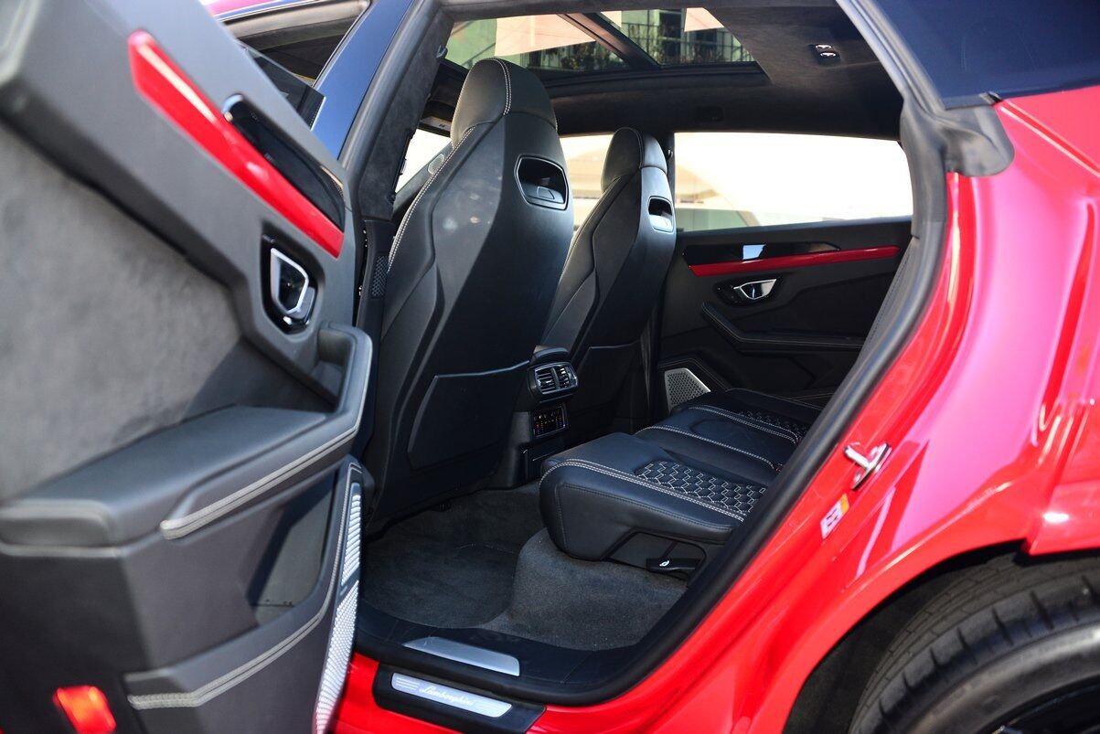 2019 Lamborghini Urus Base Base Lawrence KS