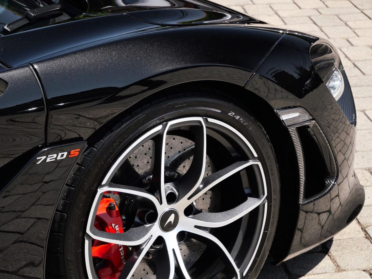 2019 McLaren 720S Performance Performance Lawrence KS