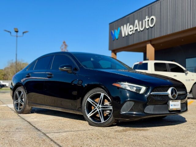 2019 Mercedes-Benz A-Class A220's photo