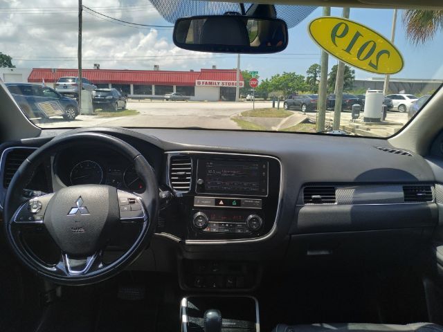 2019 Mitsubishi Outlander SEL Sarasota FL 2019 Mitsubishi Outlander SEL Sarasota FL