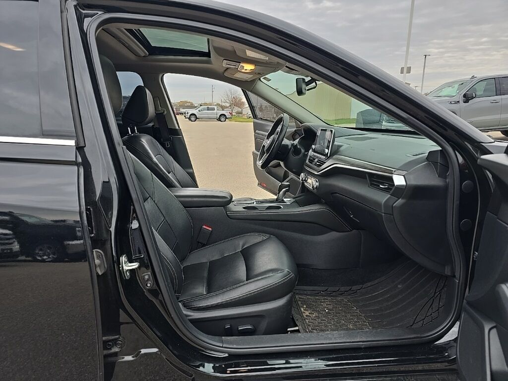 2019 Nissan Altima SL FWD Fond du Lac WI 2019 Nissan Altima SL FWD Fond du Lac WI