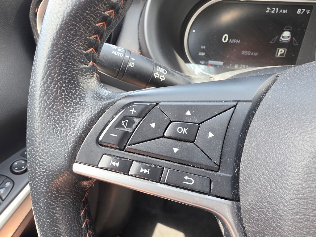 2019 Nissan Kicks SR