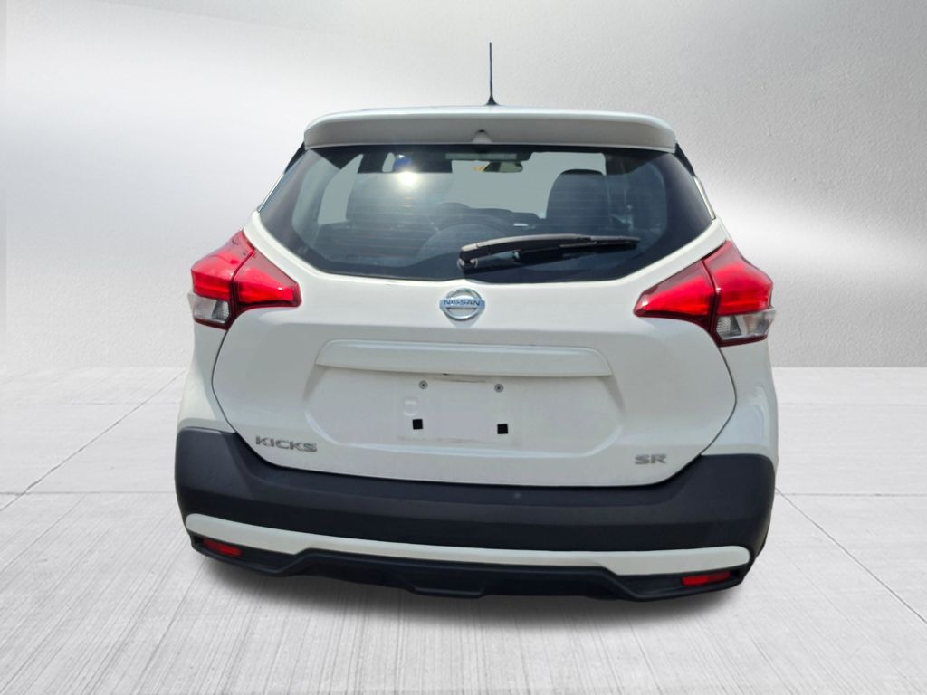 2019 Nissan Kicks SR
