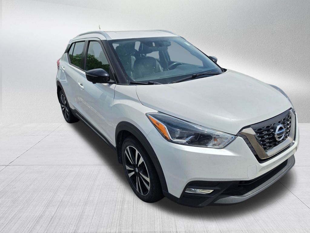 2019 Nissan Kicks SR