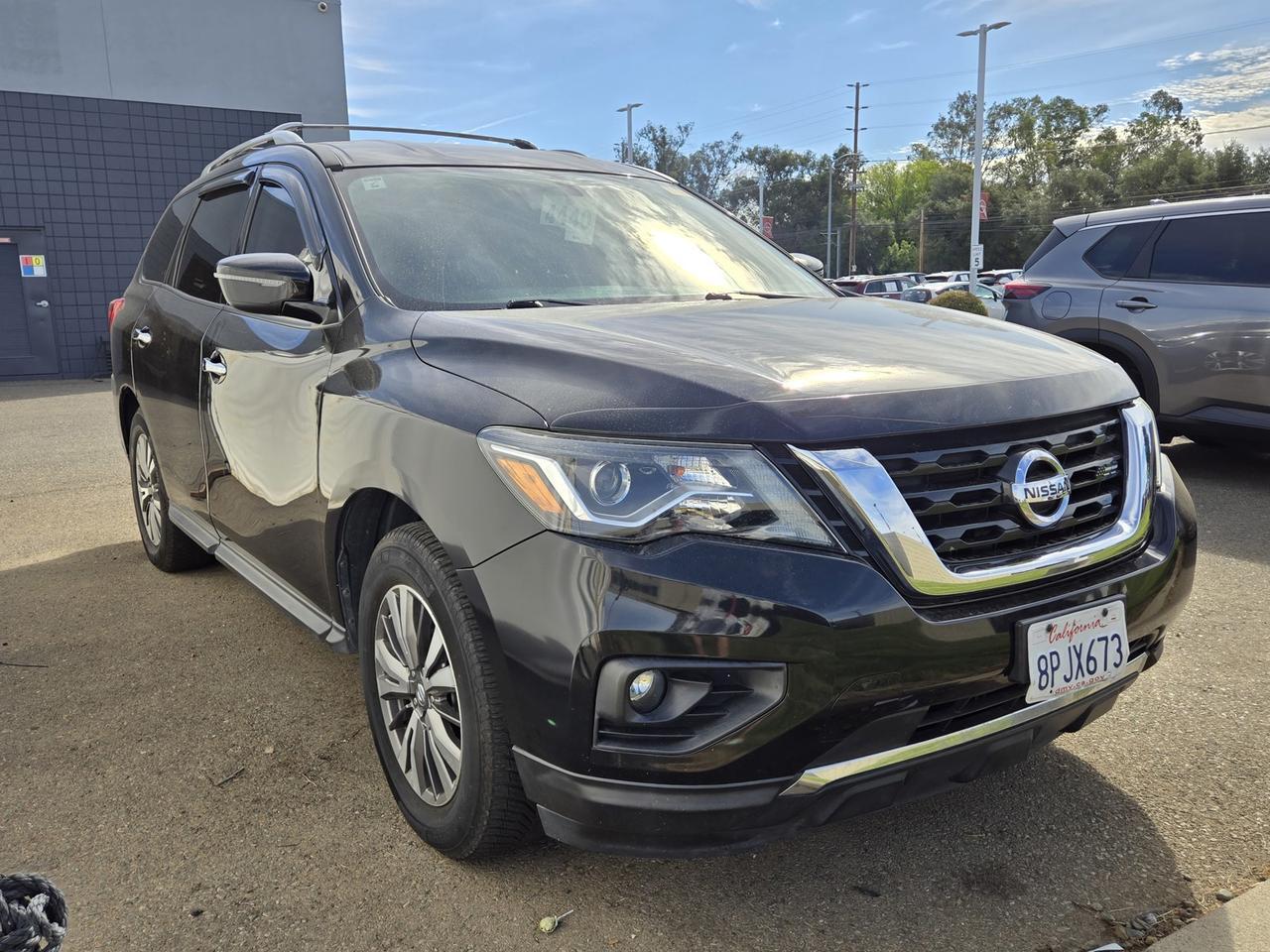 2019 Nissan Pathfinder SV 2019 Nissan Pathfinder SV