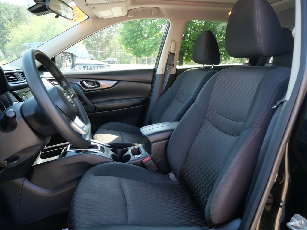 2019 Nissan Rogue SV Mt Pleasant MI