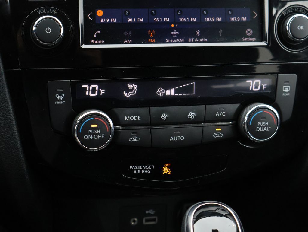 2019 Nissan Rogue SV