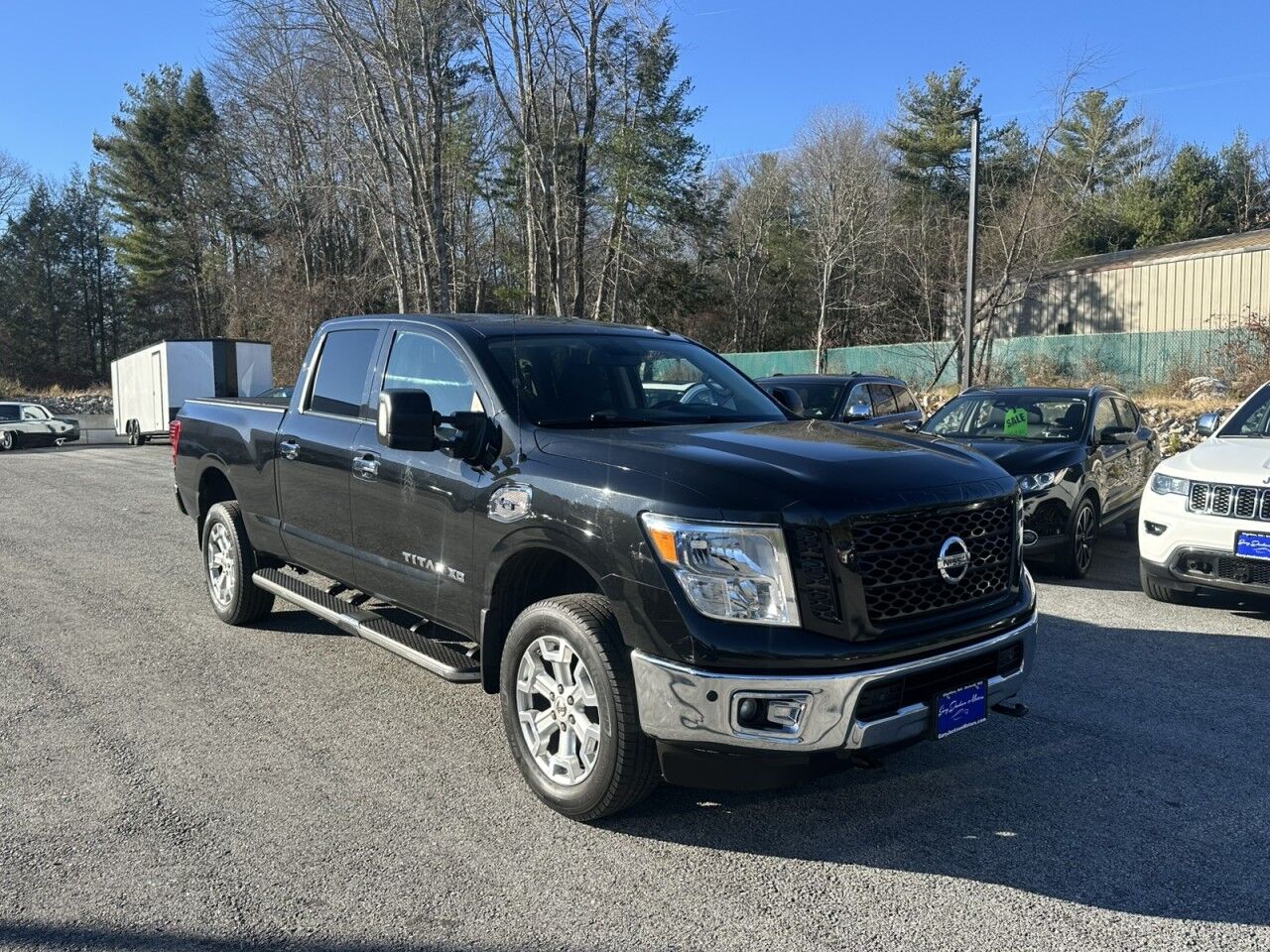 2019 Nissan Titan XD SV's photo