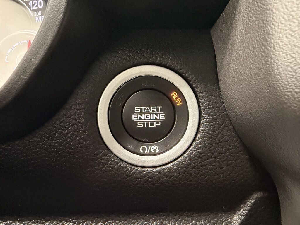 2019 Ram 1500 4x4 Crew Cab Big Horn Minocqua WI 2019 Ram 1500 4x4 Crew Cab Big Horn Minocqua WI