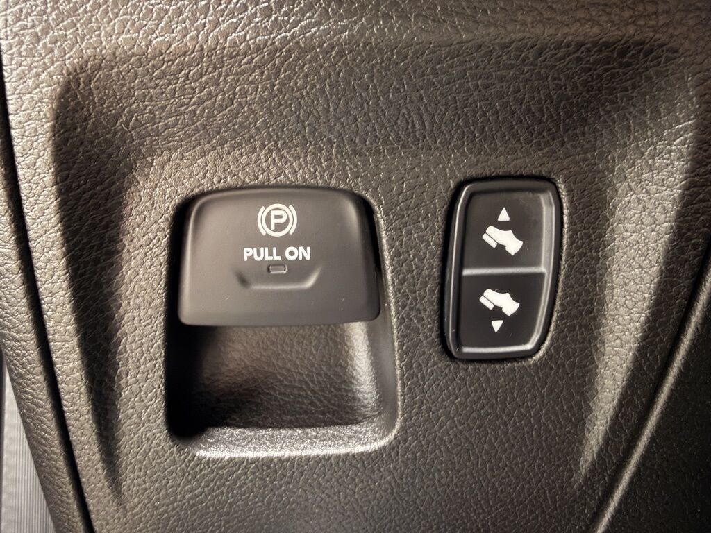 2019 Ram 1500 4x4 Crew Cab Big Horn Minocqua WI 2019 Ram 1500 4x4 Crew Cab Big Horn Minocqua WI