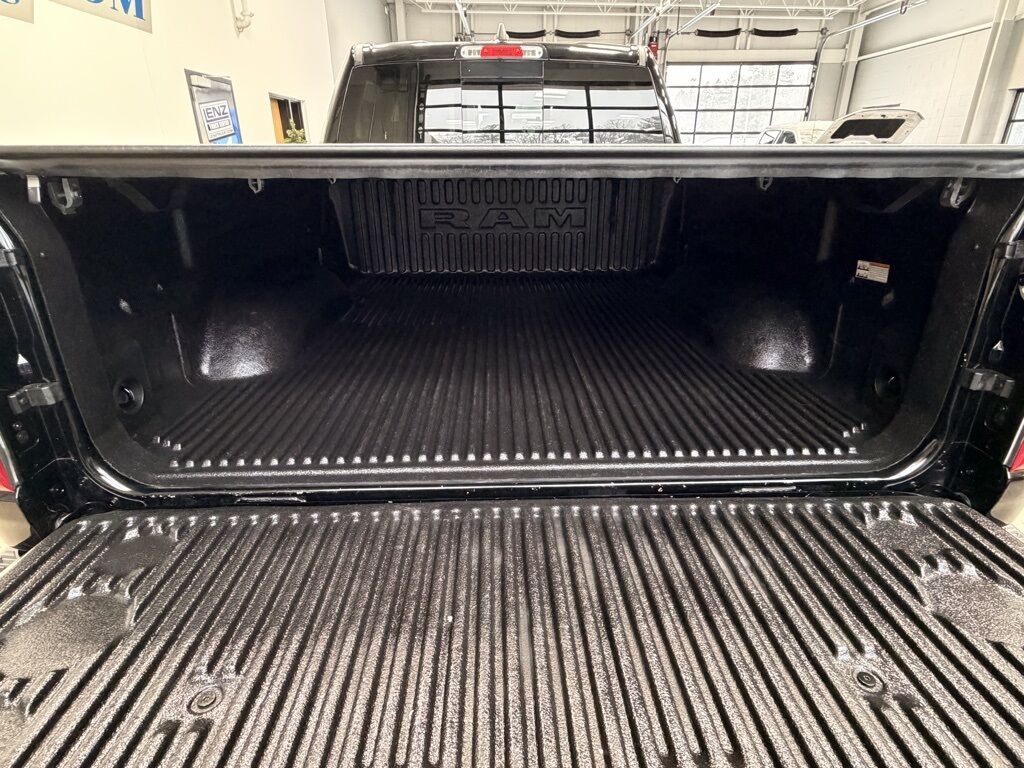 2019 Ram 1500 4x4 Crew Cab Big Horn Minocqua WI 2019 Ram 1500 4x4 Crew Cab Big Horn Minocqua WI