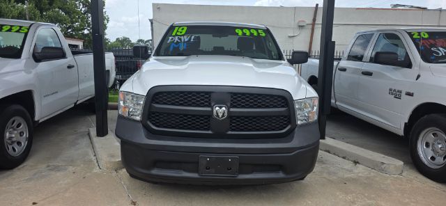 2019 Ram 1500 Classic Tradesman Quad Cab 4x2 6'4 Box 2019 Ram 1500 Classic Tradesman Quad Cab 4x2 6'4 Box