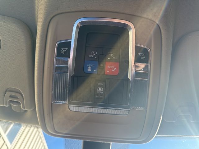 2019 Ram 1500 Laramie Watertown SD 2019 Ram 1500 Laramie Watertown SD