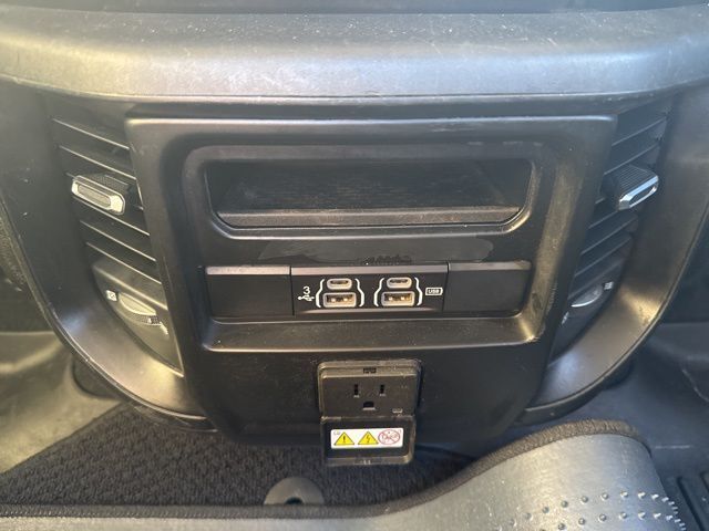 2019 Ram 1500 Laramie Watertown SD 2019 Ram 1500 Laramie Watertown SD