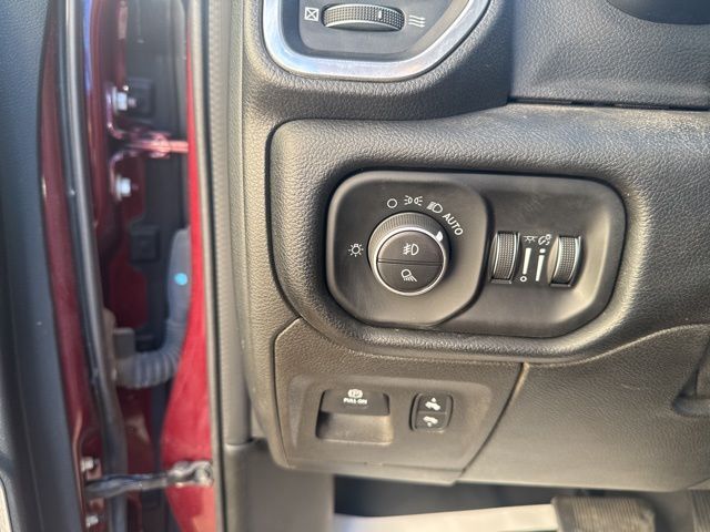 2019 Ram 1500 Laramie Watertown SD 2019 Ram 1500 Laramie Watertown SD