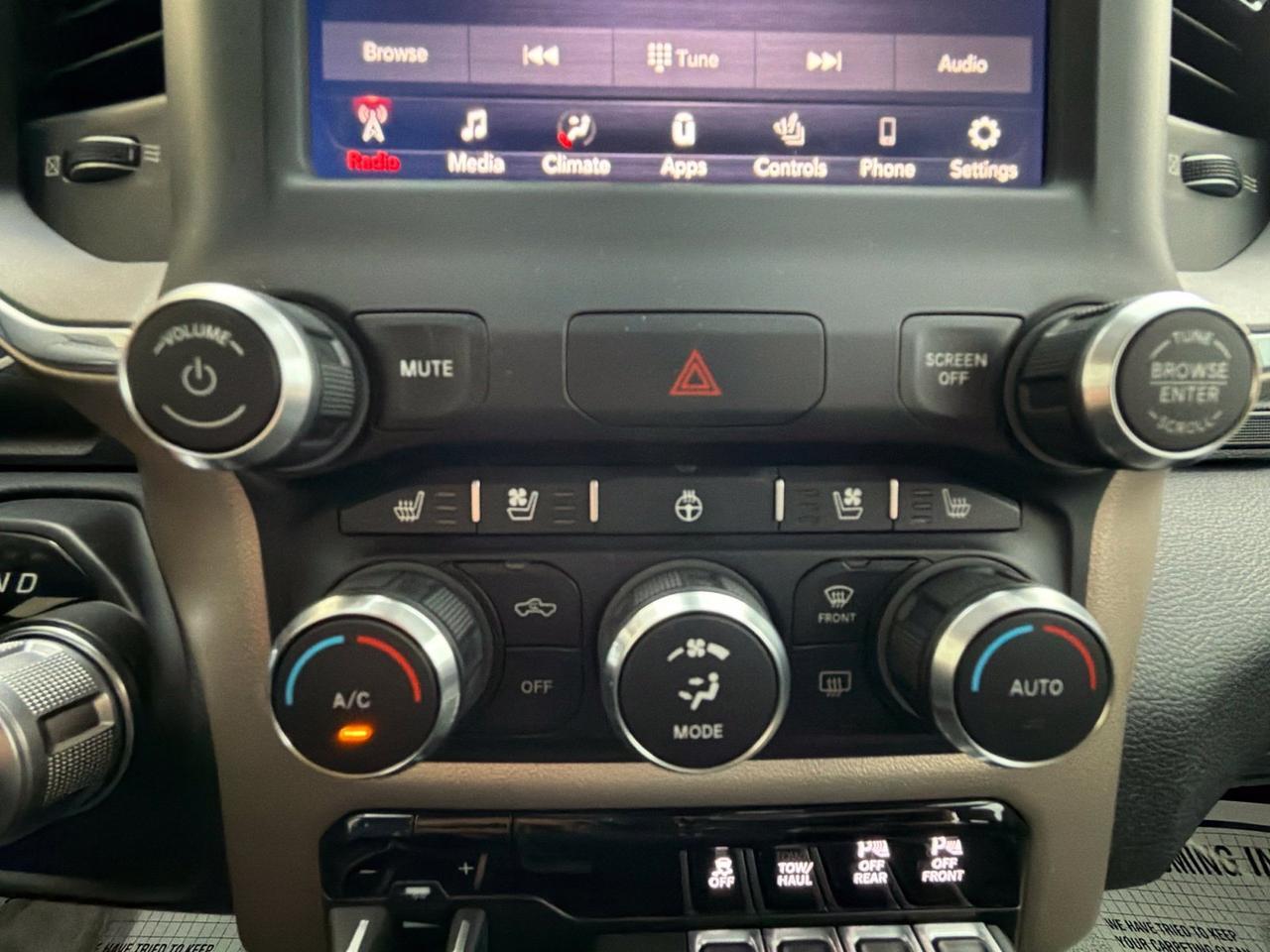2019 Ram 1500 Laramie Watertown SD 2019 Ram 1500 Laramie Watertown SD