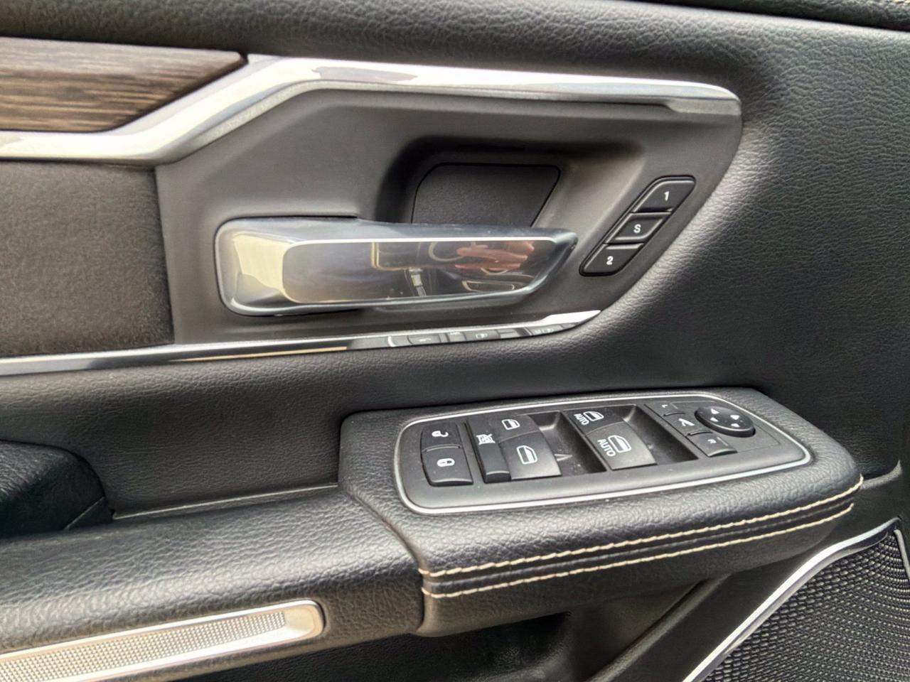 2019 Ram 1500 Laramie Watertown SD 2019 Ram 1500 Laramie Watertown SD