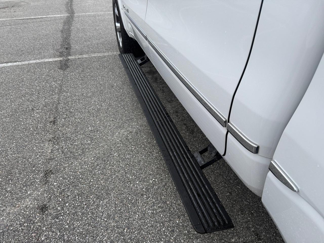 2019 Ram 1500 Limited, HEATED AND VENTILATED 1ST AND 2ND ROW, PANORAMIC SUNROOF, HEATED STEERING WHEEL, APPLE CARPLAY/ANDROID AUTO, WIRELESS CHARGING PAD, POWER AND HEATED MIRRORS, ONLY 1 OWNER, CLEAN CARFAX, THIS TRUCK HAS ANYTHING YOU COULD EVER WANT! Norfolk VA 2019 Ram 1500 Limited, HEATED AND VENTILATED 1ST AND 2ND ROW, PANORAMIC SUNROOF, HEATED STEERING WHEEL, APPLE CARPLAY/ANDROID AUTO, WIRELESS CHARGING PAD, POWER AND HEATED MIRRORS, ONLY 1 OWNER, CLEAN CARFAX, THIS TRUCK HAS ANYTHING YOU COULD EVER WANT! Norfolk VA