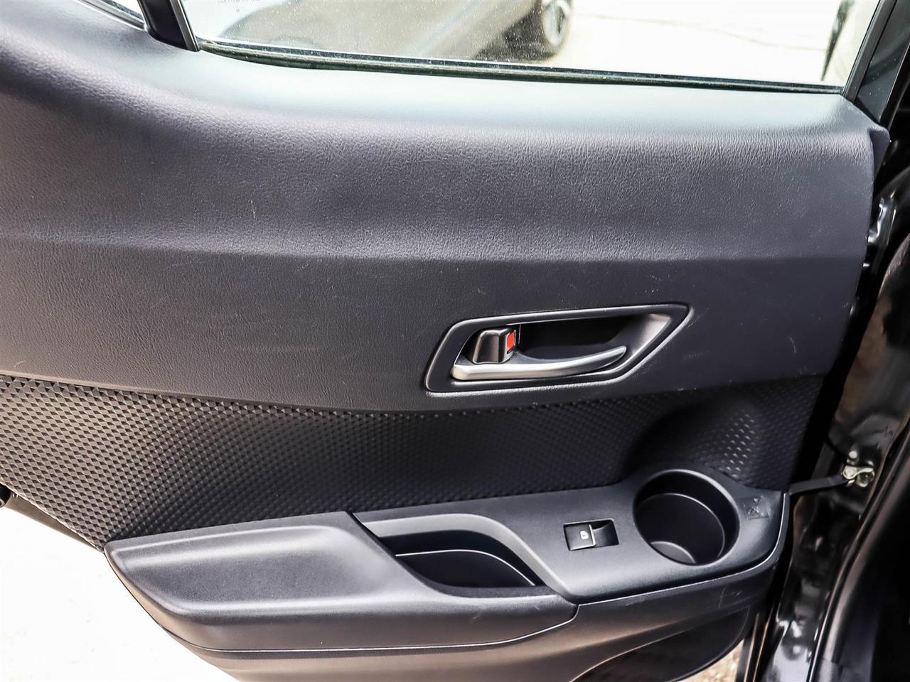 2019 Toyota C-HR Base Mississauga ON