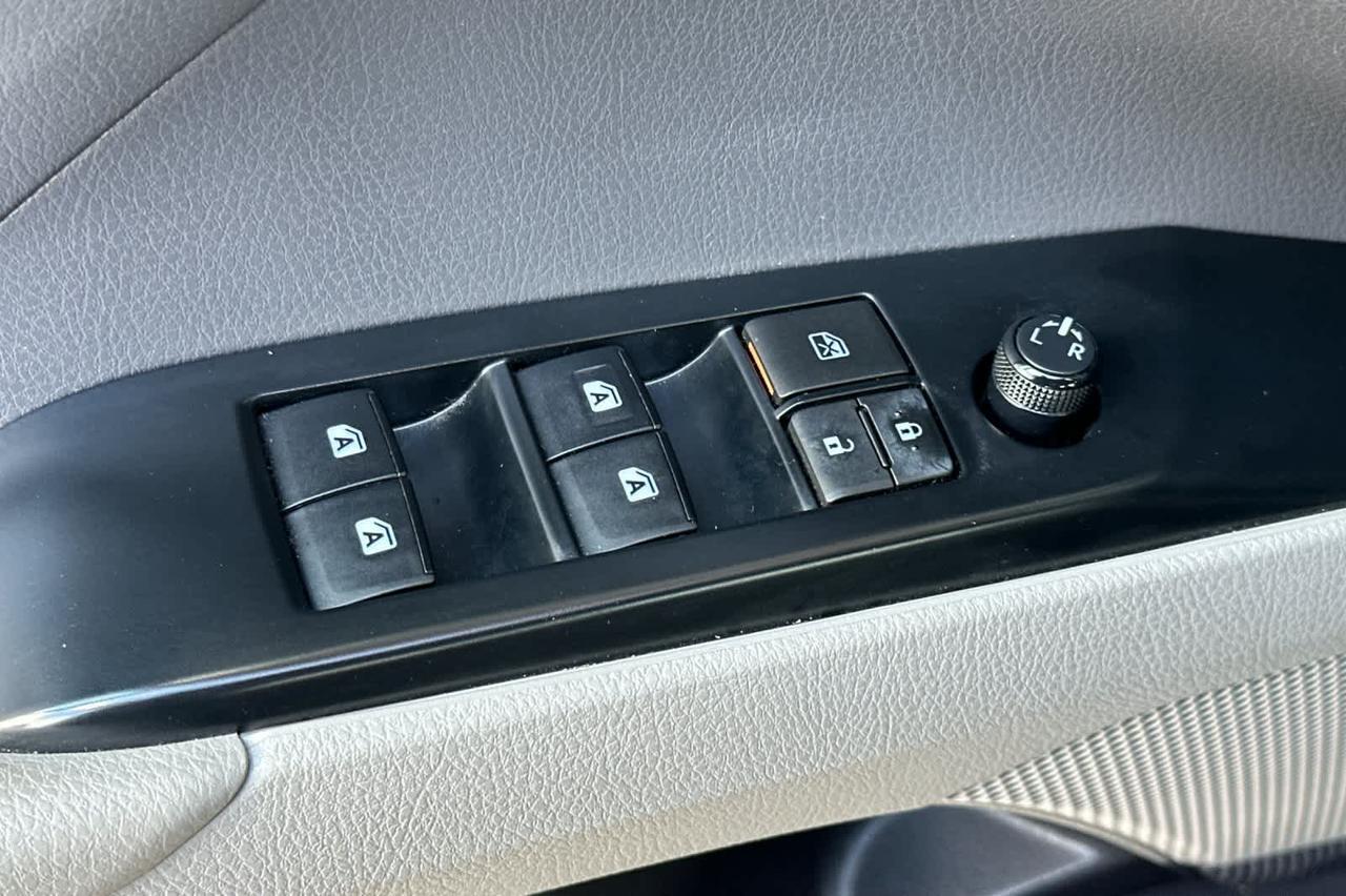2019 Toyota Camry SE Roseville CA